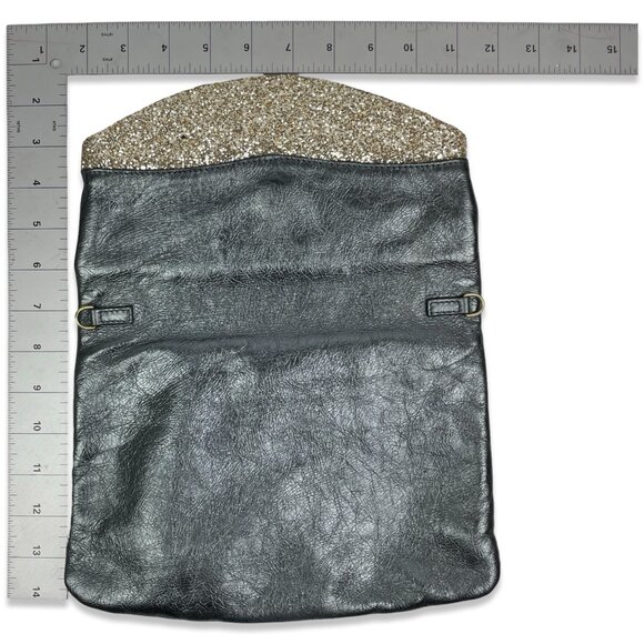 Just Cavalli Glitter Lips Shoulder Bag – Vintage Leather w/ Silver Chain - Picture 15 of 16